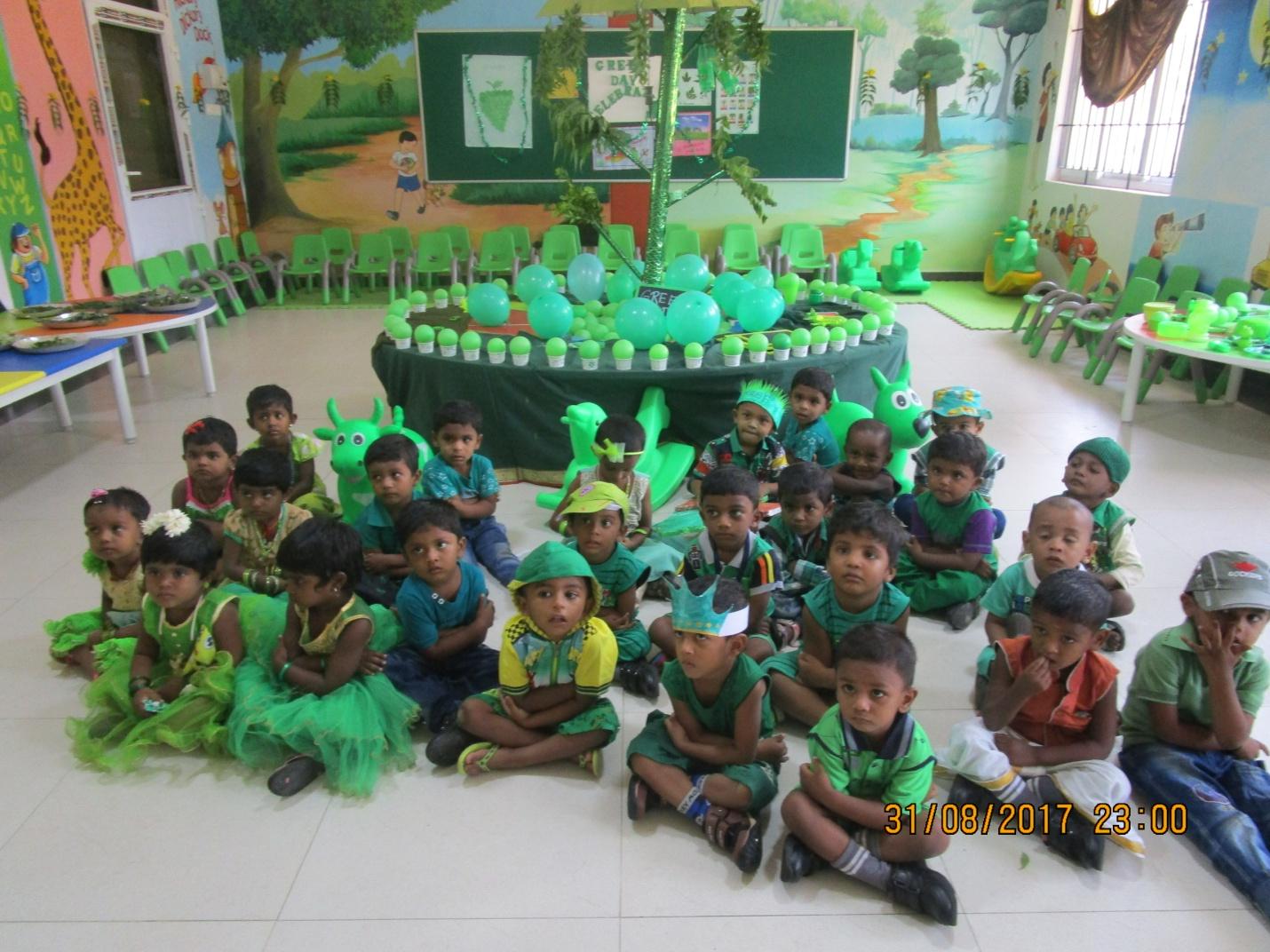 2017-18 Gallery Image